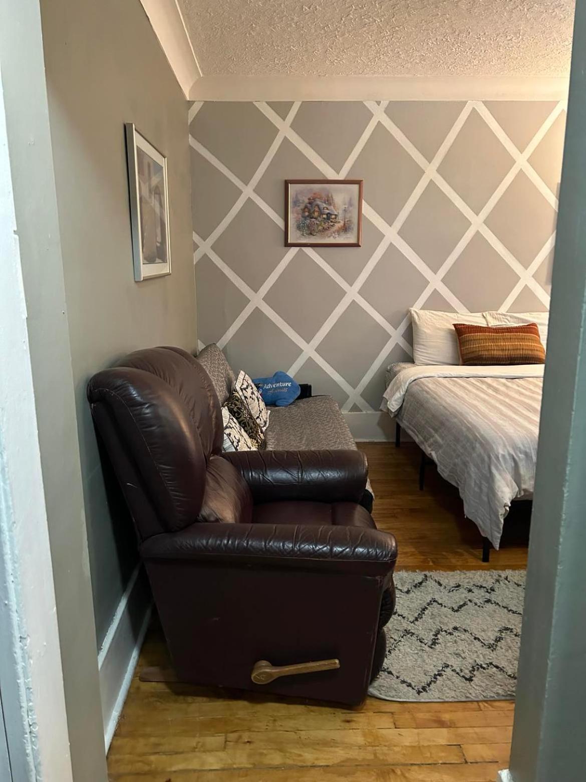Maryland Homestay In Winnpeg Downtown 위니펙 객실 사진