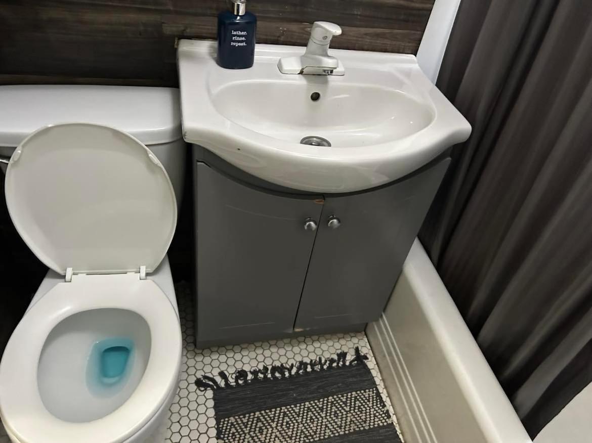 Maryland Homestay In Winnpeg Downtown 위니펙 외부 사진