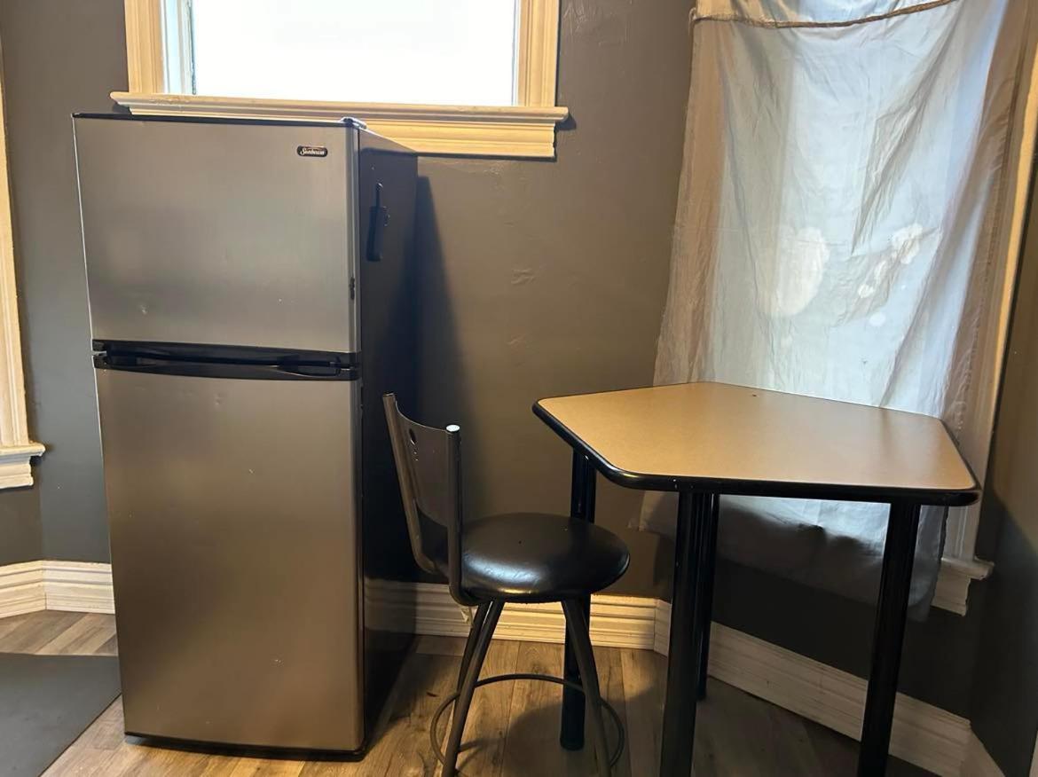 Maryland Homestay In Winnpeg Downtown 위니펙 외부 사진