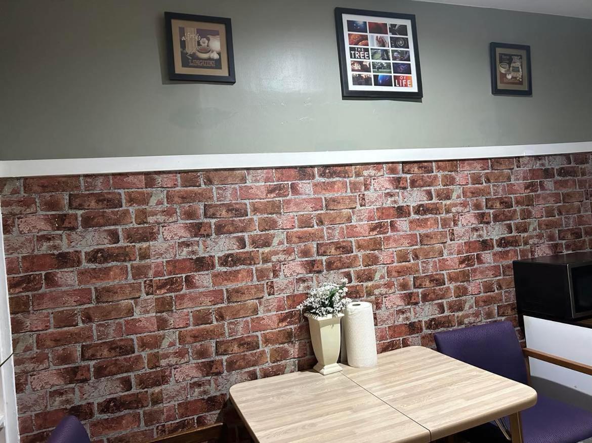 Maryland Homestay In Winnpeg Downtown 위니펙 외부 사진